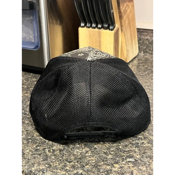 Goorin Bros The Farm Animal Trucker PAISLEY Collection DEADLY BLACK SCORPION NEW - Picture 4 of 9